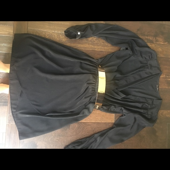 SOLD Lulu's wrap long sleeve dress - Picture 4 of 4
